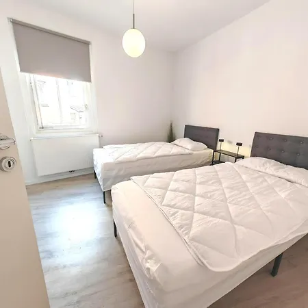 Stadtmitte Im Historischen Viertel -100qm Wohnflaeche & 30qm Dachterrasse Apartamento