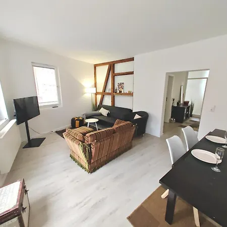 Apartamento Stadtmitte Im Historischen Viertel -100qm Wohnflaeche & 30qm Dachterrasse Schwäbisch Gmünd